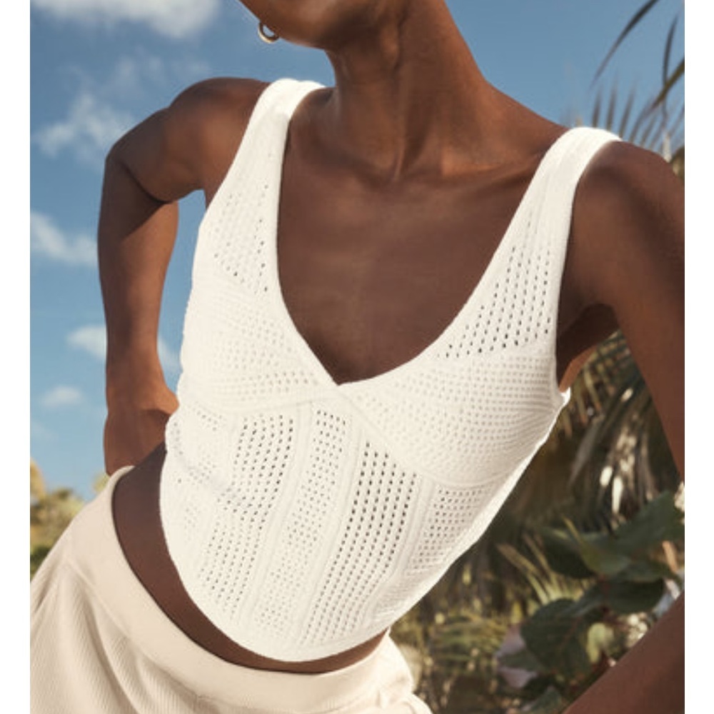 NWT Open Knit chase the Sun corset tank Alo